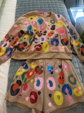 Sequin Multicolor Leopard Print Sweatshirt & Shorts Set - Beige